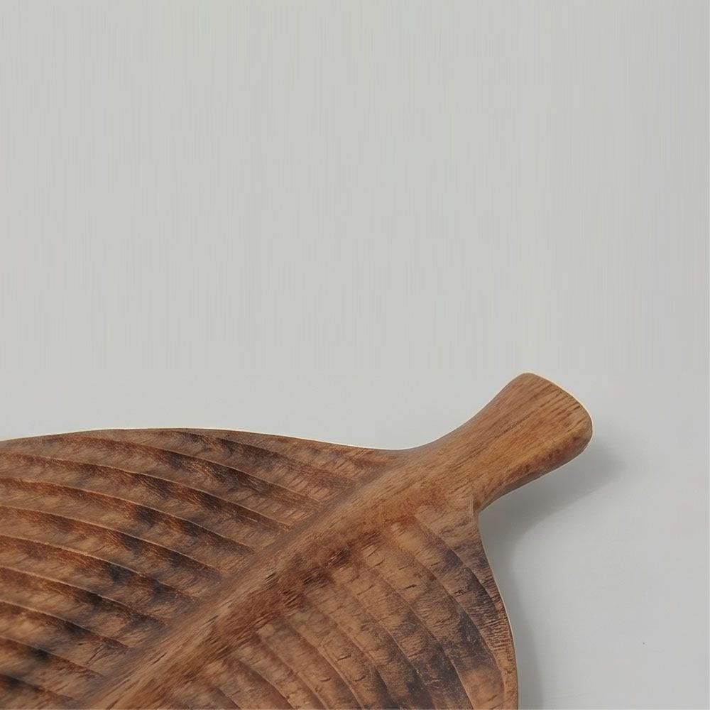 Leaf shaped Acacia Wooden Tray