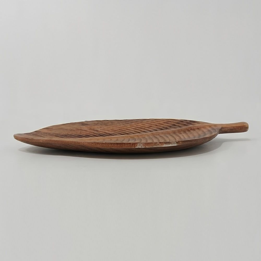 Leaf shaped Acacia Wooden Tray